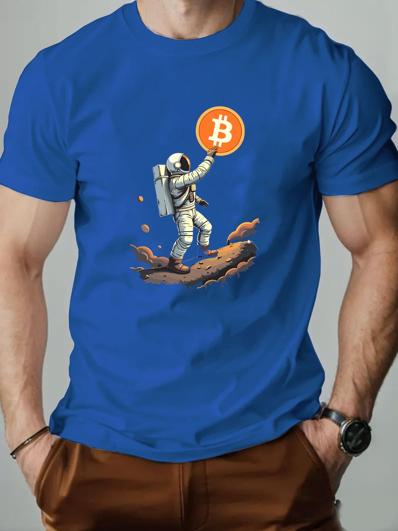 Men'S Astronaut Holding Bitcoin Graphic T-Shirt - Casual Crew Neck, Short Sleeve, Summer Tee, Cotton Blend, Space-Themed Design, Astronaut Shir